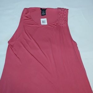 Premise Asymmetrical Top